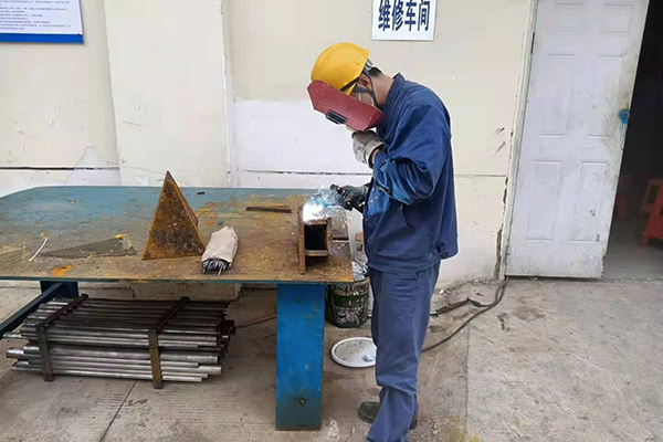 1617344051590371.jpg 自制垃圾吊抓尖.jpg